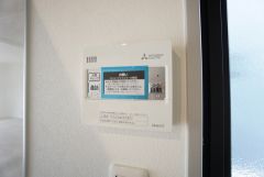 おいだき機能つきなのでお風呂に入る時間が異なるご家庭には嬉しいですね。ボタン一つで快適で便利な生活が＾＾