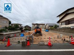 現地2026年6月撮影。 憧れの平屋4LDK。階段昇降がなく、子育てや介護がしやすい＾＾最寄りバス停徒歩7分。二日市・太宰府駅行。