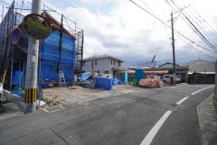 前面道路5.3ｍ公道。