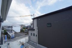 2階バルコニーからの眺望です。日当たりも良好。お洗濯物が良く乾きます。