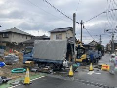 前面道路は南東側約5.9ｍの公道に面しています。