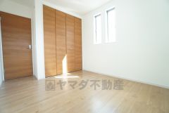 住む人のこだわりを活かす洋室＾＾広めのクローゼットもあり荷物もすっきり片付けられ、ゆとりのある暮らしが出来ます＾＾