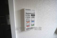 浴室暖房乾燥機付き＾＾梅雨の時期や花粉、PM2.5が酷いときなどの洗濯を干すのに重宝しそうですね＾＾