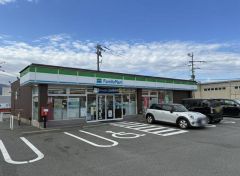 ファミリーマート　基山長野