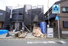 オール電化＾＾ZEH水準×長期優良住宅。西鉄バス「警弥郷」停歩1分。大橋＆博多南駅行き＾＾マルキョウ歩3分、セブン歩4分など周辺環境充実＾＾