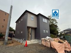 西鉄天神大牟田線「端間」駅まで徒歩9分＾＾小郡鳥栖南スマートIC（車5分/2.5ｋｍ）＾＾フレスポ鳥栖（車8分/3.7ｋｍ）＾＾4LDK。敷地面積約93坪＾＾