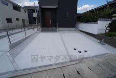 広々2台並列＾＾快適でゆとりのある生活空間で新生活を始めましょう＾＾ 