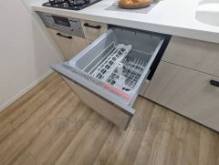 炊事時間を大幅に短縮できる食器洗浄乾燥機付き＾＾食器を洗う手間が減るので家族とのコミュニケーションの時間や自分の時間が増えますね。