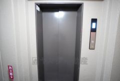 重い荷物やベビーカー、高齢者の方や小さなお子様がいるご家庭の方々の移動が非常に楽になります＾＾