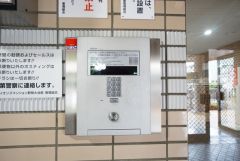 防犯性もばっちり、TVモニター付きインターホン完備。来訪者の顔が見えるので、安心＾＾お子さん1人での留守番時にも活躍しそうです。 