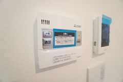 おいだき機能つきなのでお風呂に入る時間が異なるご家庭には嬉しいですね。ボタン一つで快適で便利な生活が＾＾