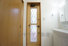 洗面室には勝手口付き＾＾