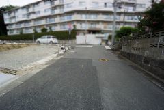 前面道路含む現地写真。