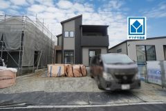 4LDK。南向き。陽当たり良好。スーパー、コンビニ、ドラッグストアまで徒歩約14分圏内＾＾周辺環境充実しています＾＾