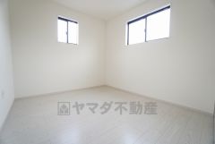 白を基調とした開放感あふれるルームデザインです＾＾