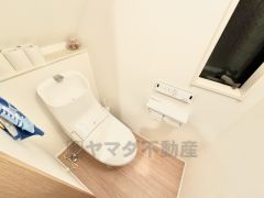 トイレは1階と2階それぞれに設けられています。