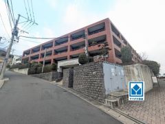 西高宮小(歩12分)＆高宮中(歩16分)＾＾西鉄「高宮駅」(自転車4分/1ｋｍ)。