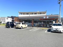 セブンイレブン　福岡鶴田3丁目店