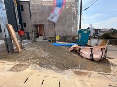 カースペースは並列2台を確保＾＾(車種による）