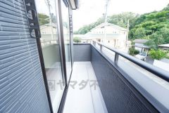 回りに高い建物もなく、 眺望、陽当たり、風通し良好です＾＾お洗濯物も気持ちよく干せそうですね＾＾