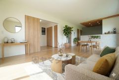 LDK18帖。将来にわたって住みやすくプランニングを重ねて設計された間取で日々の生活をしやすい動線を考えた居住空間を創り上げております＾＾家具はCGによるイメージ画像