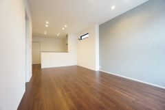 キッチンから会話が弾みそうなダイニングです。お友達や親せきをお招きするのも楽しみになりますね＾＾