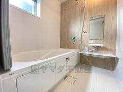 一日の疲れを癒すバスルーム。