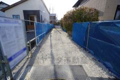 駐車スペースはゆとりある3台分を確保。マイカー用に、お客さま用に、余裕を持ってご利用いただけます。