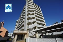 内装リフォーム予定＾＾JR「吉塚駅」(自転車5分/1ｋｍ)博多駅まで1駅。乗車3分＾＾ 歩4分圏にダイレックス＆コスモス＆ファミマ＆保育園など周辺環境充実しています＾＾