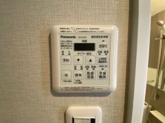 浴室暖房乾燥機完備＾＾花粉やPM2.5対策としても活躍しそうですね＾＾