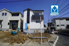 角地＾＾西鉄バス「中尾二丁目」歩4分＾＾大橋天神・博多駅など多方面行。歩6分圏にマルキョウ＆コンビニ3種＆郵便局＆銀行など周辺環境充実＾＾