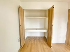 広めのクローゼットも有り、たっぷり収納できますね＾＾