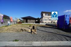 現地（2025年11月）撮影。 スーパー、コンビニ、ドラッグストア徒歩9分圏内。周辺環境充実。お問合せお待ちしております＾＾