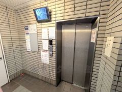 エレベーター完備＾＾カメラ付き。
