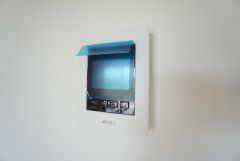 防犯性、セキュリティ対策に安心できるテレビモニター付きインターフォンです。セールスマン対策にもなり安心できます。