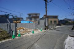 前面道路含む現地写真。