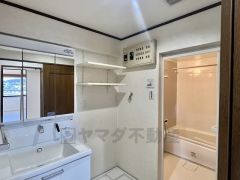 一日の疲れを癒すバスルーム。