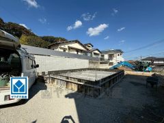 南向きで陽当たり良好＾＾駐車2台。南面バルコニー＾＾マルキョウ柏原店(車4分/1.3ｋｍ)