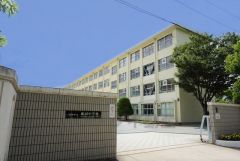 席田中学校