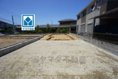 西鉄バス「老司団地」歩5分。快速天神行＾＾外環状線(車3分/1ｋｍ)＾＾外環状線(車3分/1ｋｍ)＾＾