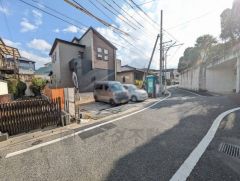 前面道路は西側約5.1ｍの公道に面しています。限定1棟です。カースペース4台分確保＾＾（内1台は車種による）