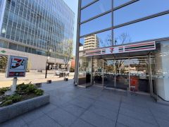 セブンイレブン　博多三井ビル店