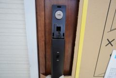 かざすだけで開閉できる、タッチキー採用の玄関。お買い物帰りで、両手がふさがってきても簡単に中に入れます＾＾