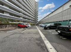 敷地内に駐車場あります。 承継可＾＾(2年に1回抽選にて全台入替/無償) 詳細はお問い合わせください＾＾ 