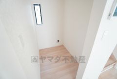 リビング横のフリースペース。収納スペースとしてはもちろん、書斎や趣味のスペースなどライフスタイルに合わせて様々な使い方ができそうです＾＾ 