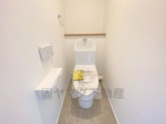 トイレは1階と2階それぞれに設けられています。