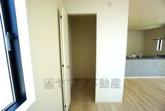 広々リビング収納。ご家庭に合わせてお使い下さい＾＾