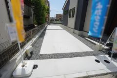 2台駐車＾＾マイカー用に、お客さま用に、余裕を持ってご利用いただけます。