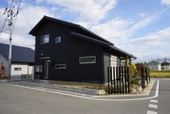 閑静な住宅街の開放感ある角地です＾＾