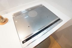汚れてもサッとふける、お手入れのしやすいIHクッキングヒーター。オール電化なので経済的です。